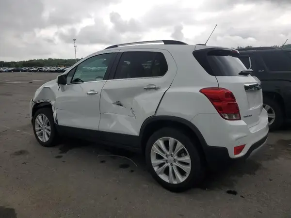 KL7CJRSB2LB317412 2020 CHEVROLET TRAX - Image 2