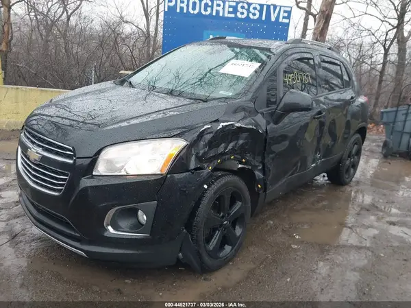 KL7CJRSB3GB722586 2016 CHEVROLET TRAX - Image 2