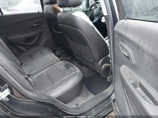 KL7CJRSB3GB722586 2016 CHEVROLET TRAX - Image 8