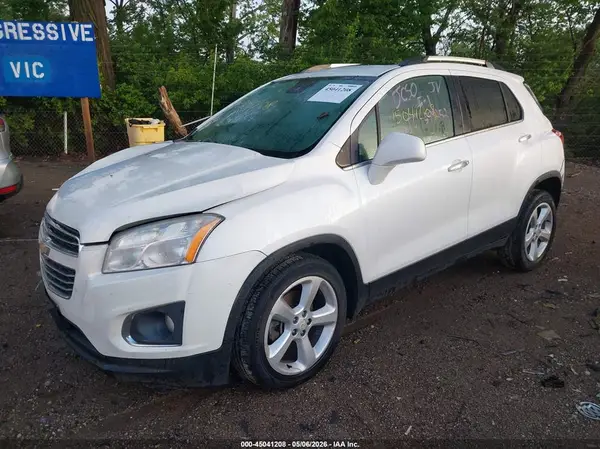 KL7CJRSB4GB599252 2016 CHEVROLET TRAX - Image 2