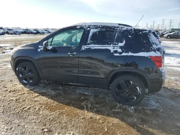 KL7CJRSB4JB632144 2018 CHEVROLET TRAX - Image 2