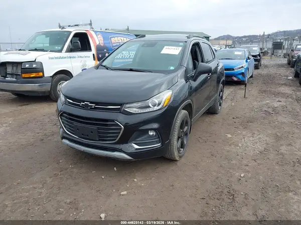 KL7CJRSB4JB713936 2018 CHEVROLET TRAX - Image 2
