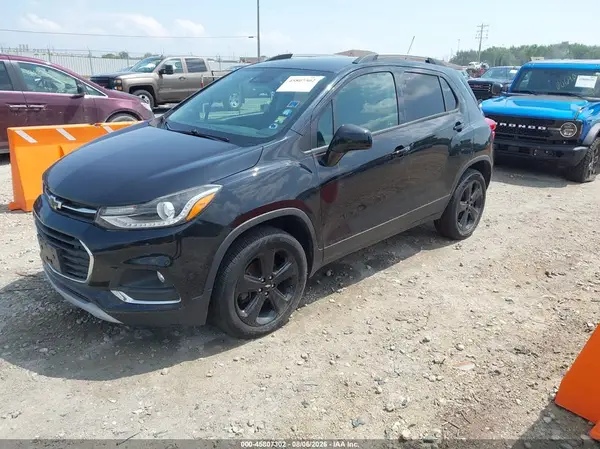 KL7CJRSB5HB243720 2017 CHEVROLET TRAX - Image 2