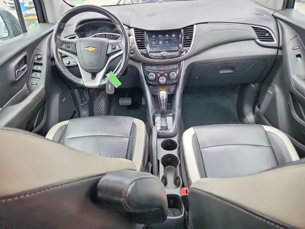 KL7CJRSB6JB632520 2018 CHEVROLET TRAX - Image 8