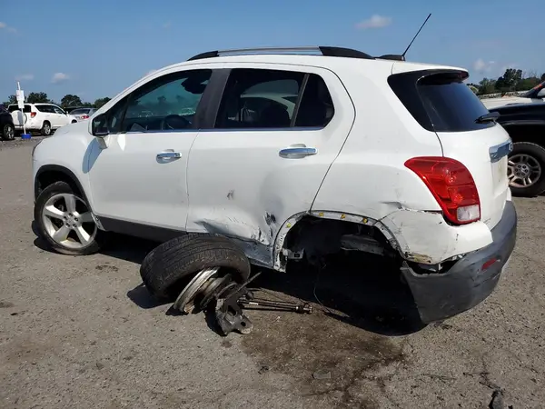 KL7CJRSB7GB504425 2016 CHEVROLET TRAX - Image 2