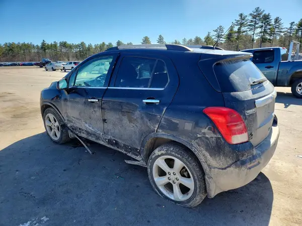 KL7CJRSB7GB590447 2016 CHEVROLET TRAX - Image 2
