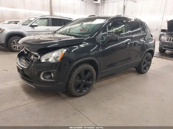KL7CJRSB7GB705659 2016 CHEVROLET TRAX - Image 2