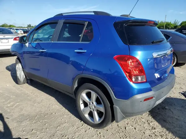 KL7CJRSB8GB565458 2016 CHEVROLET TRAX - Image 2