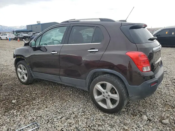 KL7CJRSB8GB751081 2016 CHEVROLET TRAX - Image 2