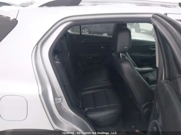 KL7CJRSB8LB326096 2020 CHEVROLET TRAX - Image 8