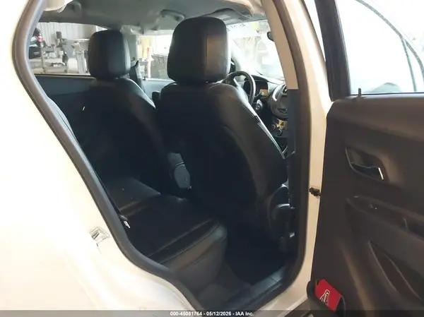 KL7CJRSB9GB613842 2016 CHEVROLET TRAX - Image 8