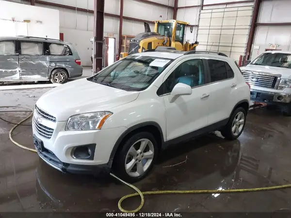 KL7CJRSB9GB651314 2016 CHEVROLET TRAX - Image 2