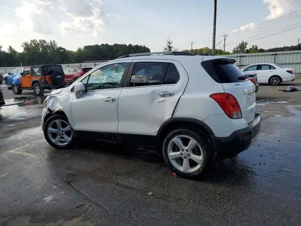 KL7CJRSB9GB660904 2016 CHEVROLET TRAX - Image 2