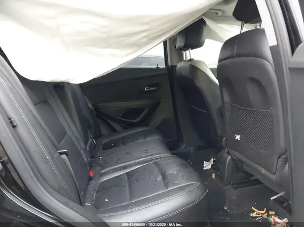 KL7CJRSB9JB673630 2018 CHEVROLET TRAX - Image 8