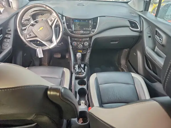 KL7CJRSB9KB757688 2019 CHEVROLET TRAX - Image 8