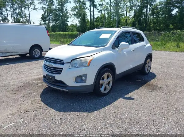 KL7CJRSBXGB623506 2016 CHEVROLET TRAX - Image 2