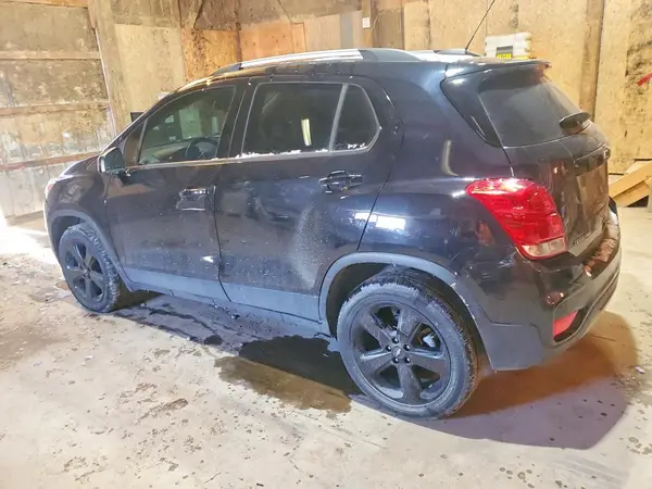 KL7CJRSBXKB787363 2019 CHEVROLET TRAX - Image 2