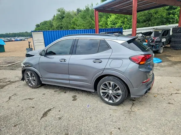 KLM4MMFSLXMB04067 2021 BUICK ENCORE - Image 2