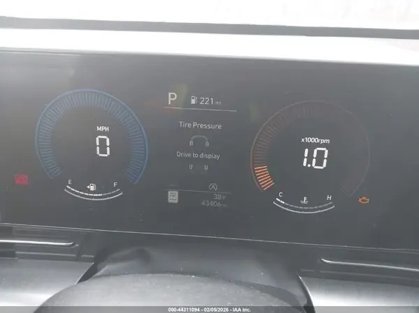 2024 HYUNDAI KONA auction photo 7