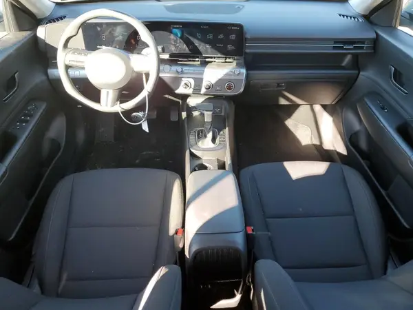 KM8HA3AB3SU198050 2025 HYUNDAI KONA - Image 8