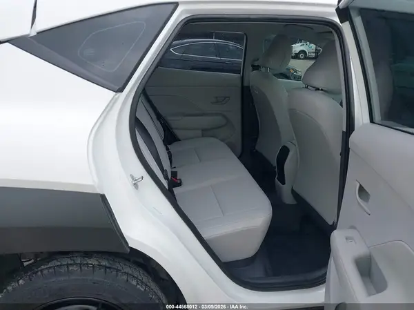 KM8HA3AB4SU260202 2025 HYUNDAI KONA - Image 8