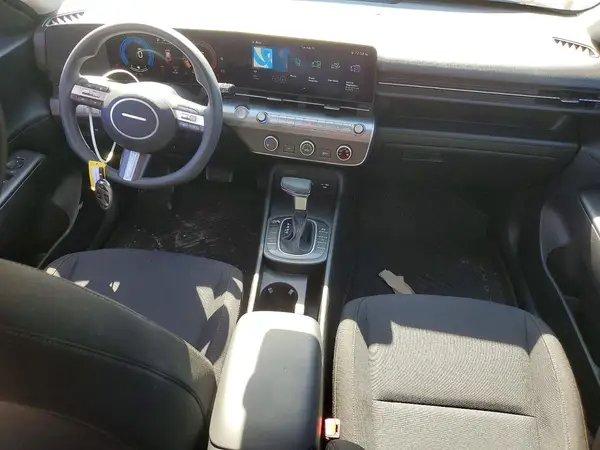 KM8HA3AB5SU221828 2025 HYUNDAI KONA - Image 8