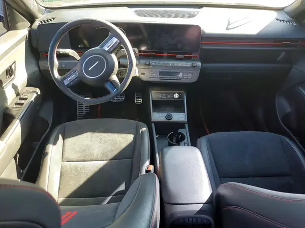 KM8HACA33RU026975 2024 HYUNDAI KONA - Image 8