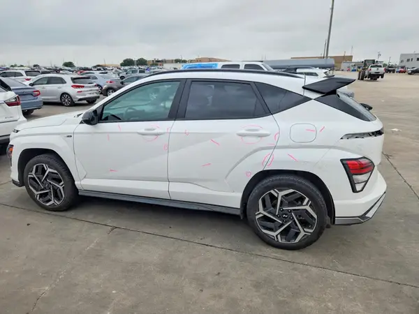KM8HACA33RU032887 2024 HYUNDAI KONA - Image 2