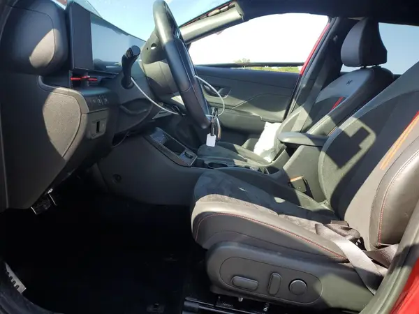 2024 HYUNDAI KONA auction photo 7
