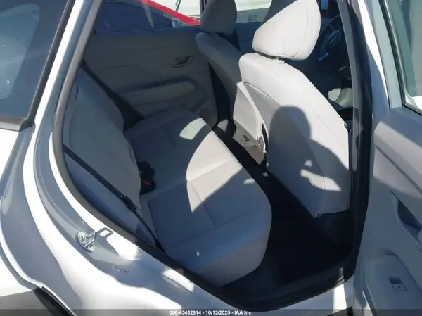 KM8HACAB6RU148012 2024 HYUNDAI KONA - Image 8