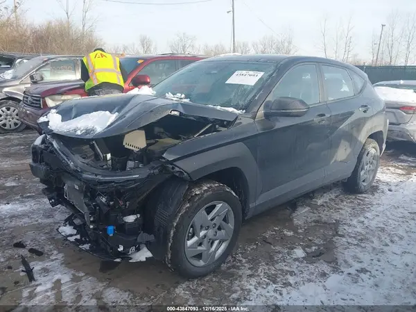 KM8HACAB9SU274077 2025 HYUNDAI KONA - Image 2