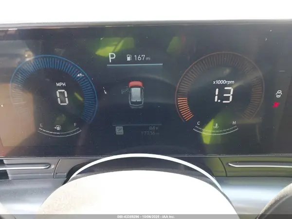 2024 HYUNDAI KONA auction photo 7