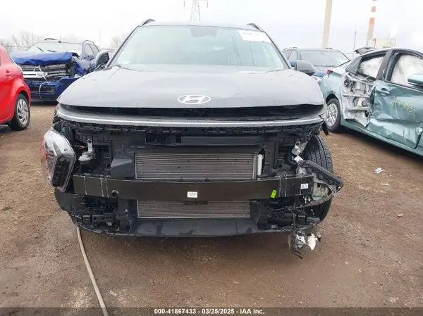 2024 HYUNDAI KONA auction photo 6