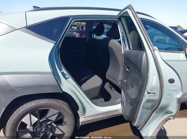 KM8HB3AB8RU042075 2024 HYUNDAI KONA - Image 8