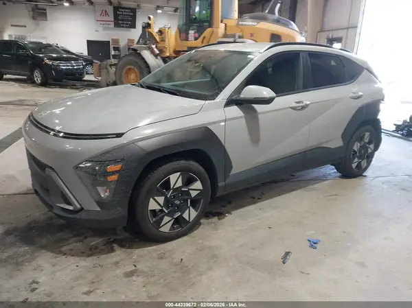 KM8HB3AB8RU135162 2024 HYUNDAI KONA - Image 2