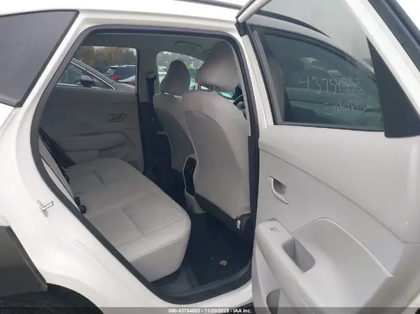 KM8HB3AB8RU185074 2024 HYUNDAI KONA - Image 8
