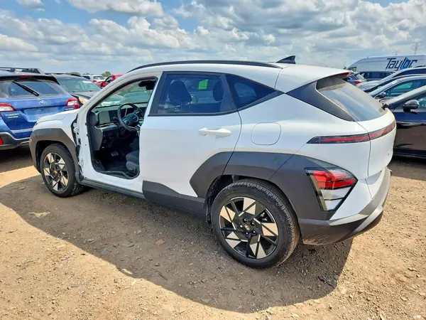 KM8HB3AB9RU143853 2024 HYUNDAI KONA - Image 2