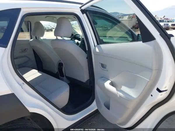 KM8HB3ABXSU224530 2025 HYUNDAI KONA - Image 8