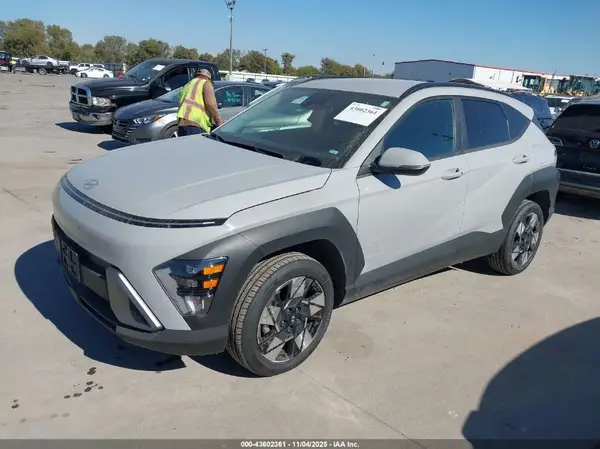 KM8HBCAB1RU074138 2024 HYUNDAI KONA - Image 2