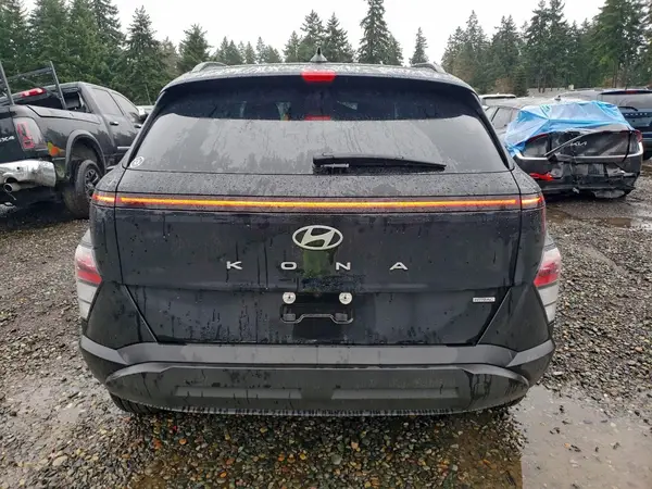 2024 HYUNDAI KONA auction photo 6