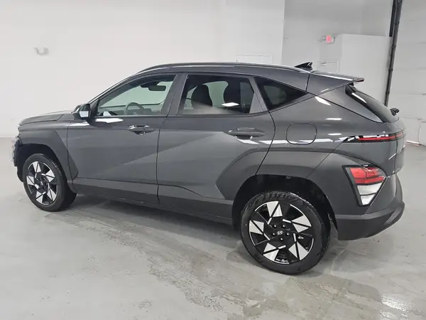 KM8HBCAB2SU289372 2025 HYUNDAI KONA - Image 2