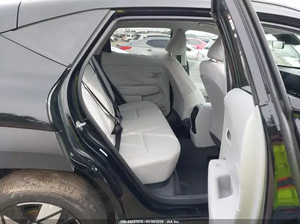 KM8HBCAB4SU288725 2025 HYUNDAI KONA - Image 8