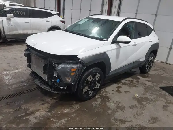 KM8HBCAB4SU305104 2025 HYUNDAI KONA - Image 2