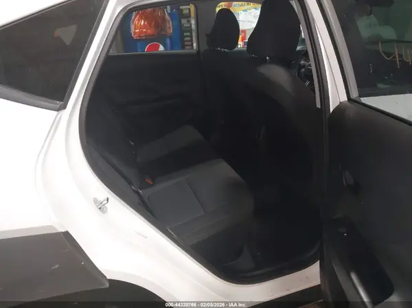 KM8HBCAB4SU305104 2025 HYUNDAI KONA - Image 8