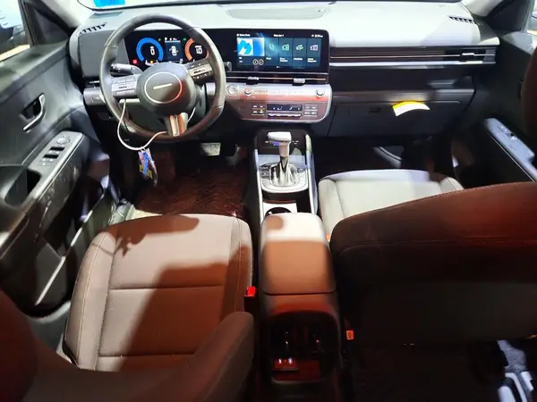 KM8HBCAB4SU328236 2025 HYUNDAI KONA - Image 8