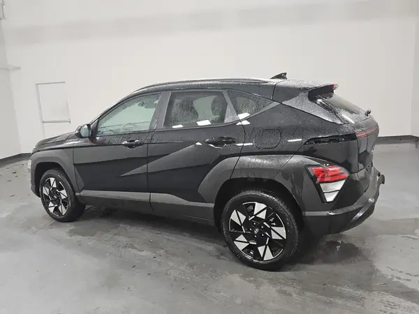 KM8HBCAB4SU335493 2025 HYUNDAI KONA - Image 2