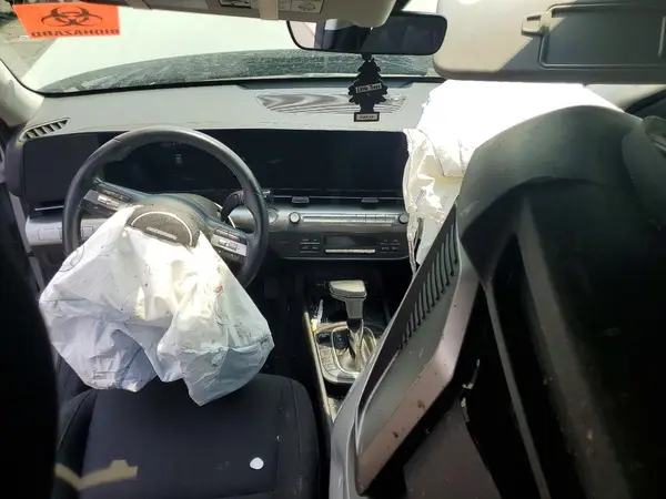 KM8HBCAB6SU228090 2025 HYUNDAI KONA - Image 8
