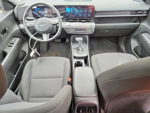 KM8HBCAB6SU248128 2025 HYUNDAI KONA - Image 8