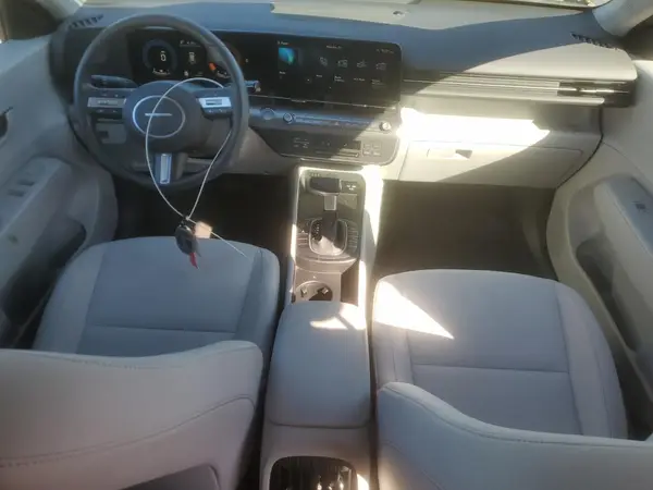 KM8HBCAB6SU270663 2025 HYUNDAI KONA - Image 8