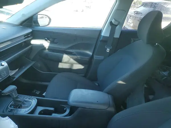 KM8HBCAB7SU291215 2025 HYUNDAI KONA - Image 8